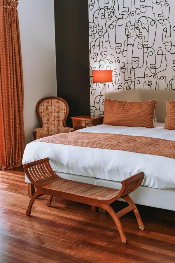 Hotel Les Freres Ibarboure Бидар Экстерьер фото