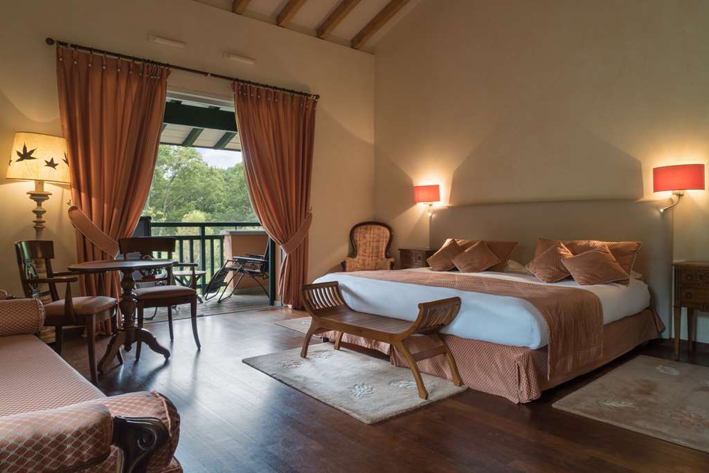 Hotel Les Freres Ibarboure Бидар Номер фото