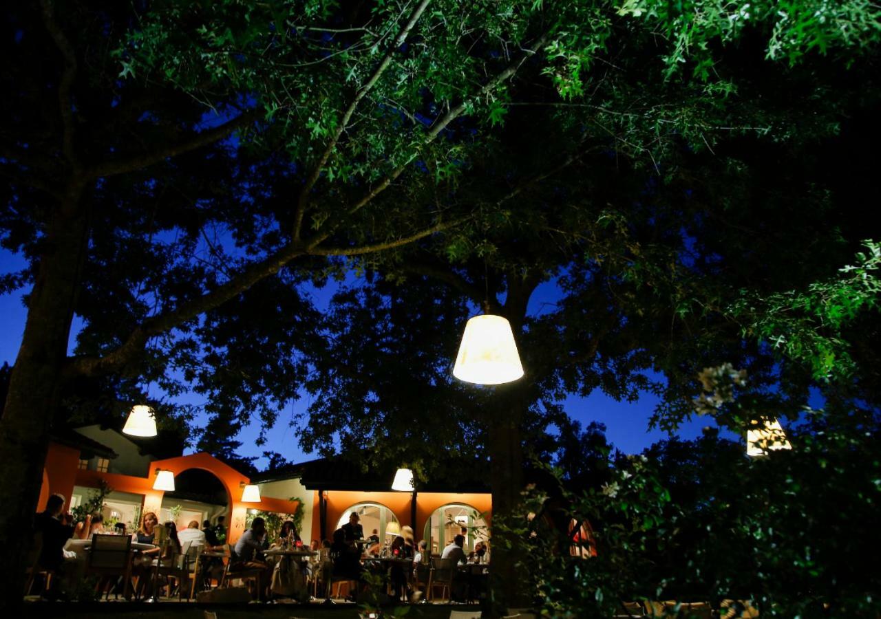 Hotel Les Freres Ibarboure Бидар Экстерьер фото